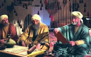 مات وحيدًا ودفن في بيته ورفضوا صلاة الجنازة عليه   .. تعرف على محنة أول عالم مسلم فسر القرآن