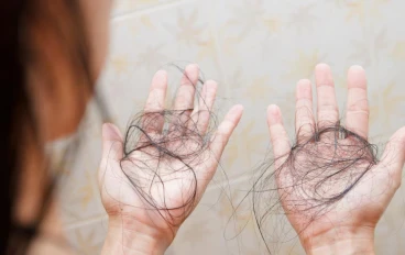 تخلصي من تساقط الشعر بوصفة سهلة  ومجربة في أسبوع 