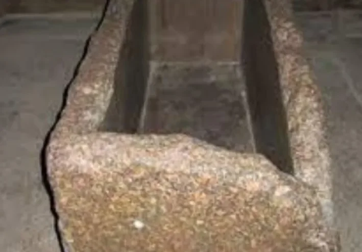 The secret of the granite sarcophagus located in the pyramid