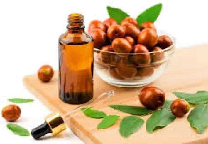 فوائد زيت جوجوبا على البشرة