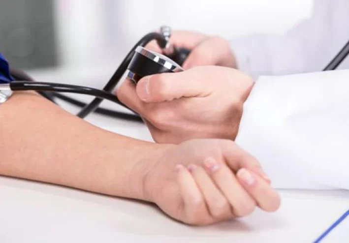 الوقاية من الأمراض المزمنة: دليل شامل لتحسين الصحة العامة