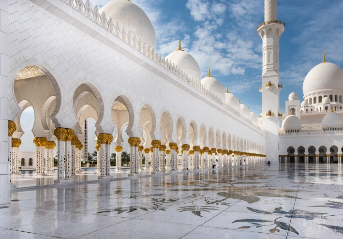 عظيم ذكر الله سبحانه وتعالى