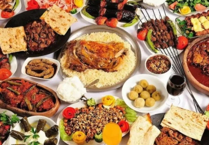 ١٠ من أشهر الأكلات حول العالم  صحيه جدا