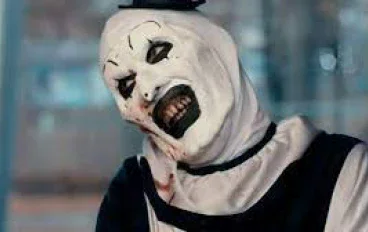 افضل 100 فيلم رعب بتصنيفها وقصصها 