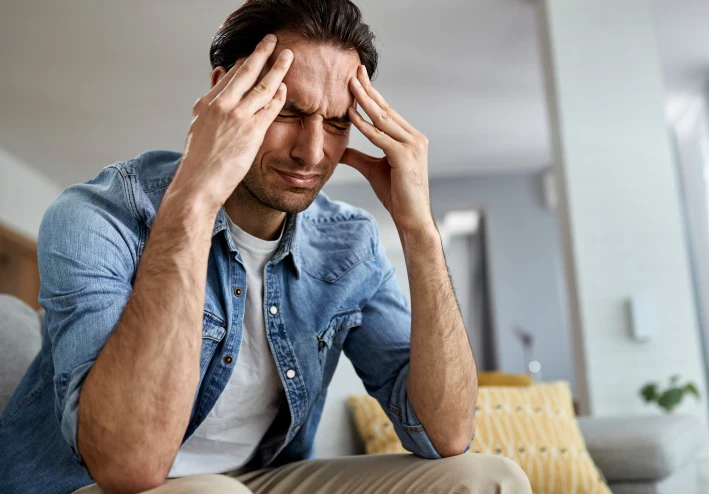 كل ما تود أن تعرفه عن الصداع النصفي Migraine