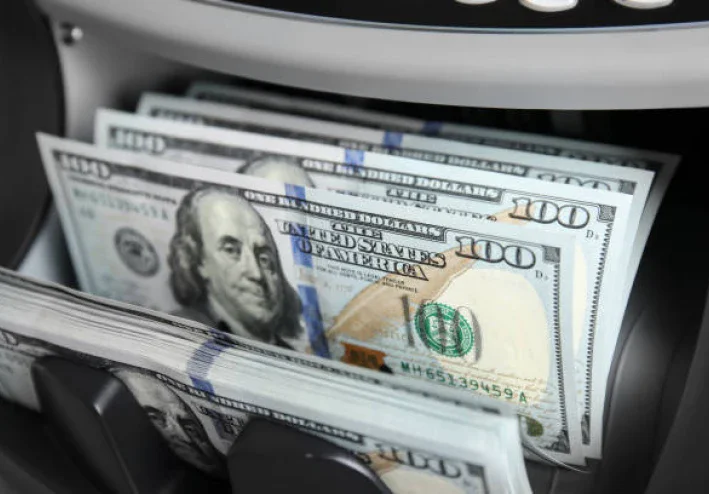 سعر الدولار في السوق السوداء الآن وفي جميع البنوك