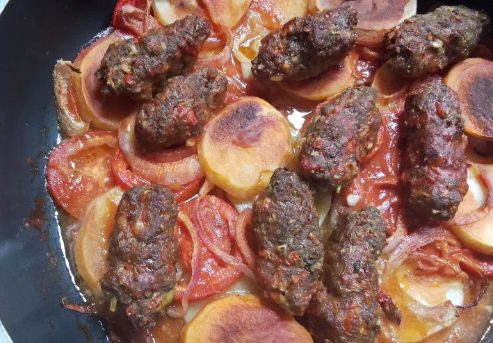 صينية كفته بالبطاطس