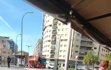 طريقه عمل كيكة بالشكولاته  والفراولة