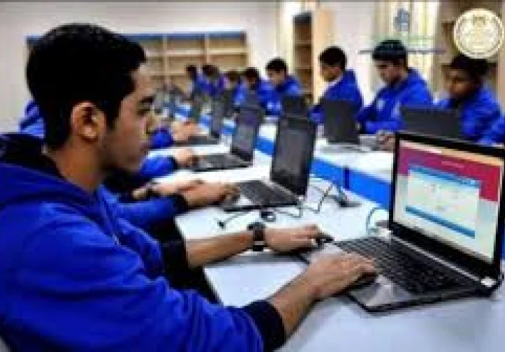 معلومات  عن مدرسة WE للإتصالات والتكنولوجيا بعد الشهادة الاعدادية