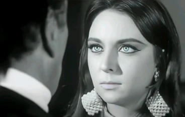 نورا المغربي قصه الفنانه متعدده الاصول في فيلم العتبه قزاز