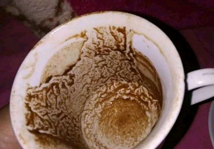 قرأت لها الفنجان