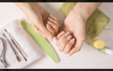 كيفيه الحصول علي اظافر لامعه مبهره 💅🏻