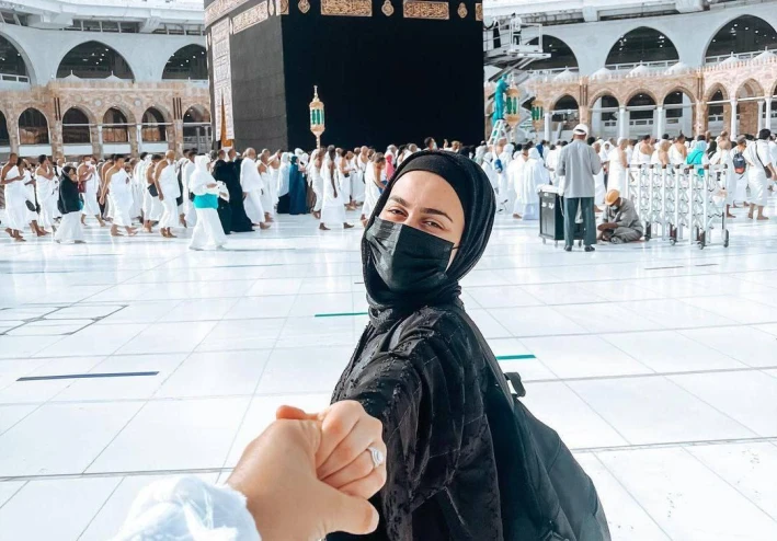 كوني عفيفة يا جميلتي فالطييبين للطيبات🧚‍♀️🌻