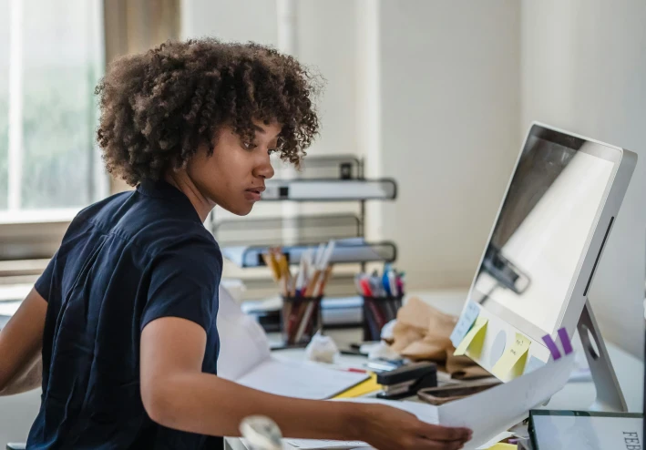 أفضل 20 فكرة لمشاريع صغيرة من المنزل لتحويل شغفك إلى دخل إضافي