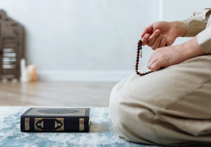 اذكار الصباح   مع ثواب كل ذكر