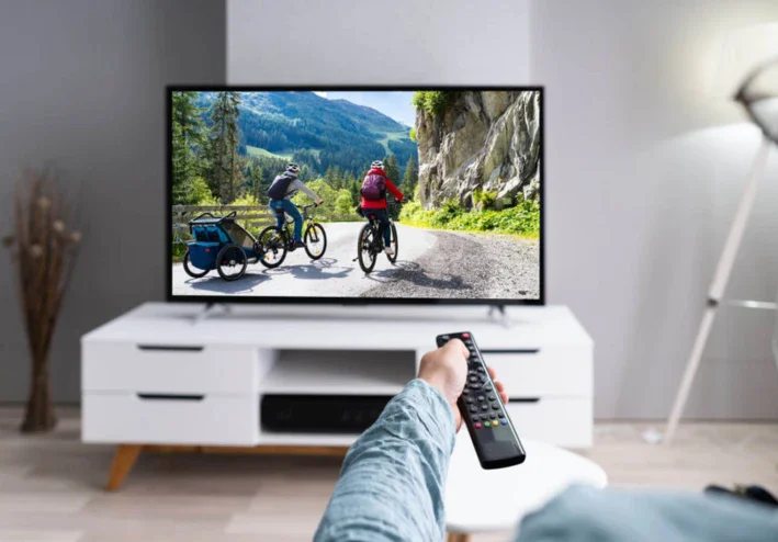 اشتراكات IPTV كل ما تحتاج معرفته قبل الشراء في 2025