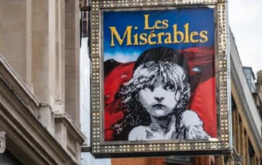 قصه Les Misérables البؤساء ملخصه مكتوبه
