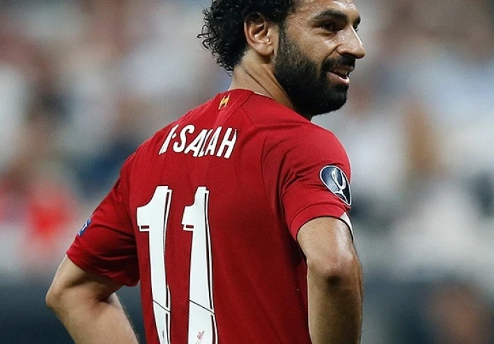 محمد صلاح: من شوارع نجريج إلى قمة كرة القدم العالمية – قصة إصرار لا تنتهي