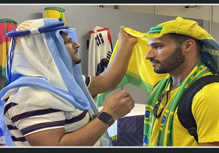 الغترة والعقال تلم شمل الثقافات في مونديال قطر