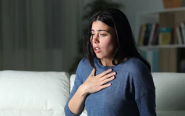 8 اختلافات بين القلق ومشاكل القلب