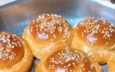 طريقة عمل وردات البريوش  أو المنجأونة  القطنية
