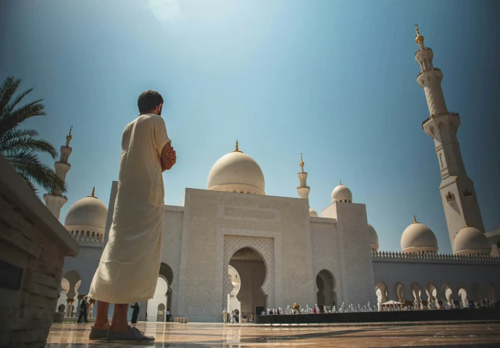 اليقين بالله: كيف نعيشه في أصعب لحظاتنا؟ 🕊️🛡️