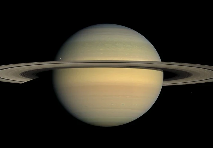 زحل (Saturn)  سادس كواكب المجموعة الشمسية