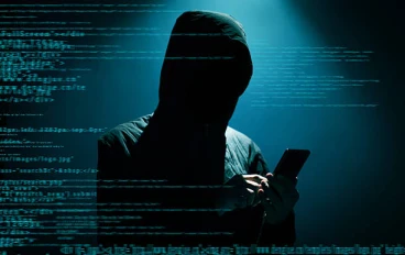 هل هاتفك مراقَب؟ علامات تدل على اختراق هاتفك وطرق الحماية.