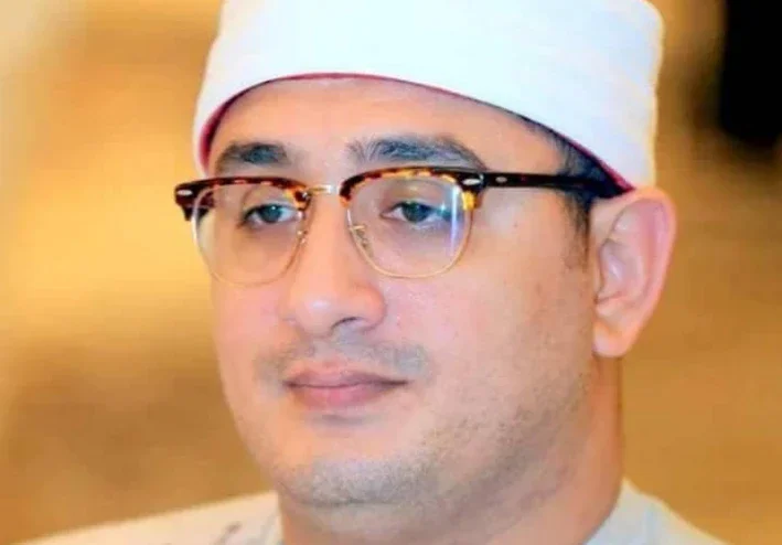 تحميل واستماع القرآن الكريم كاملاً بصوت الشيخ الشحات محمد أنور