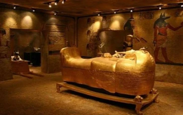 مقبرة توت عنخ آمون: اكتشاف مذهل بين العلم والجدل