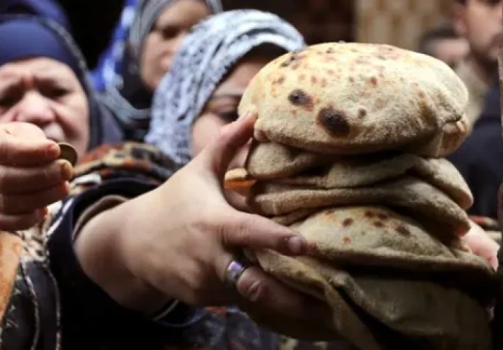 مع بدء تطبيق الدعم النقدي.. كيف سيشتري المصريون الخبز؟