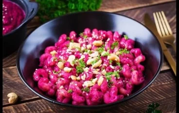 🍝💗 باستا بصوص الشمندر الوردي والفيتا | وصفة كريمية ملونة بطعم فاخر وسهلة التحضير
