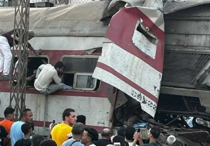 حادث قطار خط (القاهرة - الإسكندرية): قراءة في تفاصيل الواقعة، تحركات الإنقاذ، ومسارات التحقيق الفني