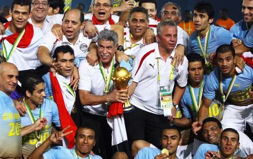 أنجولا 2010جحيم الإبداع الأفريقي رحلة عبر أجمل وأروع أهداف كأس الأمم الأفريقية في أرض الغوريلا التاريخية و المذهلة .