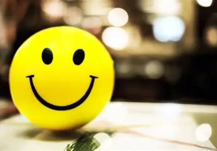 السعادة وأسباب السعادة