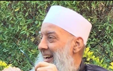 شيخي وأفتخر.. دليل مبسط لمسيرة الشيخ أبو إسحاق الحويني وجهوده الراحلة في حفظ السنة النبوية