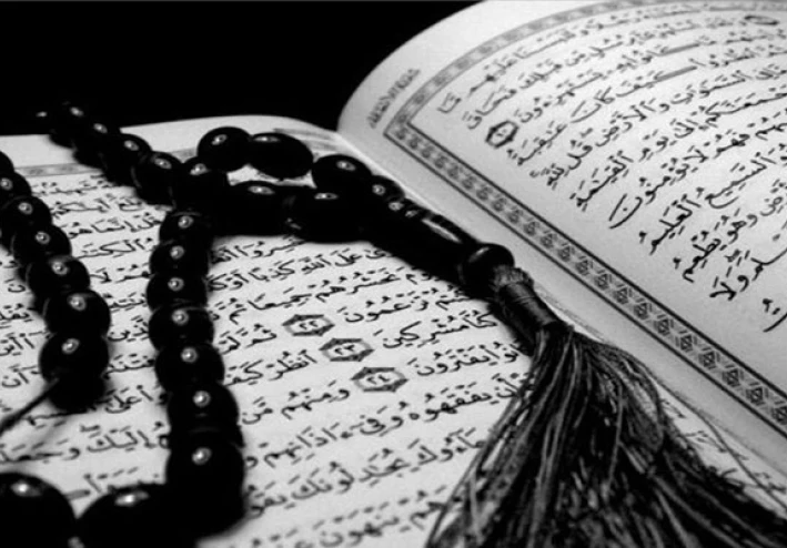 إعجاز اليمين.. دليل مبسط لفهم آيات القسم في القرآن الكريم والحكمة الإلهية من ورودها