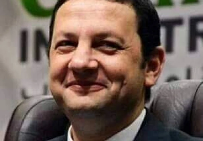 من هو باسم عودة "وزير الغلابة"؟