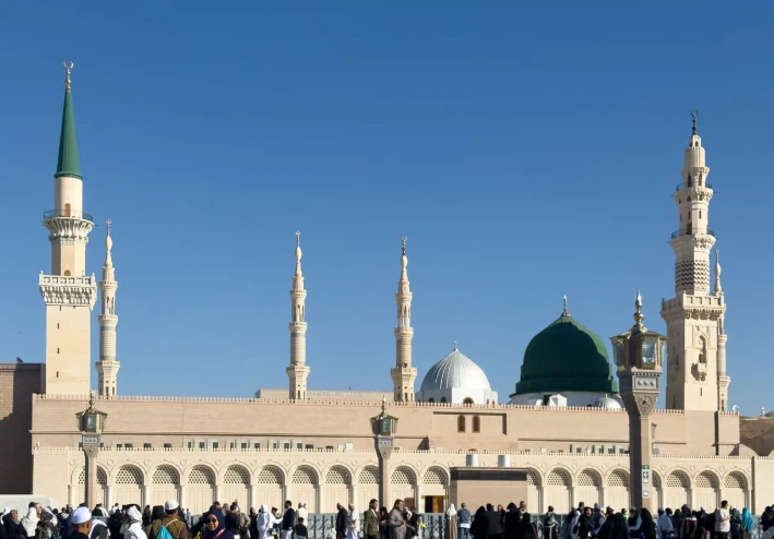 السيرة النبوية الشريفة: رحلة بناء الإنسان والحضارة ودروس خالدة لكل زمان.