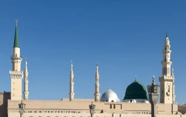السيرة النبوية الشريفة: رحلة بناء الإنسان والحضارة ودروس خالدة لكل زمان.