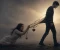 صورة مقال ليه التعلق بيدمر حياتنا