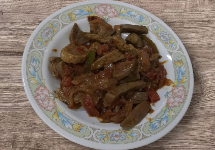 طريقة عمل كبدة سريعة ولذيذة – وصفة مغذية لفطور أو غداء خفيف