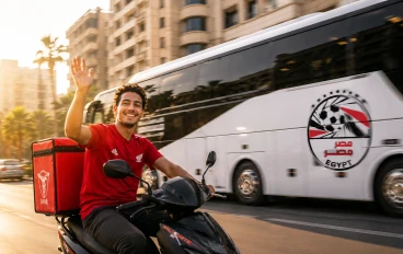 بساطة تصنع البهجة: كيف تحول "مندوب توصيل" إلى أيقونة السوشيال ميديا في ليلة وضحاها؟