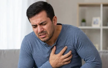 اشهر واخطر اسباب الم الصدر 