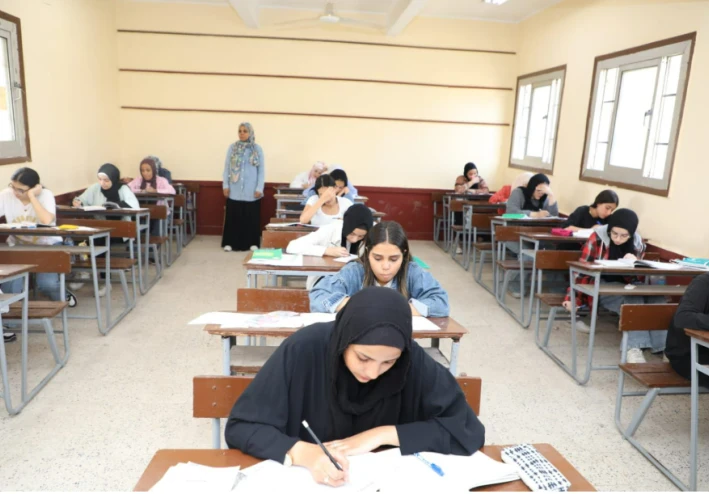 يعني اي ثانوي عام ؟