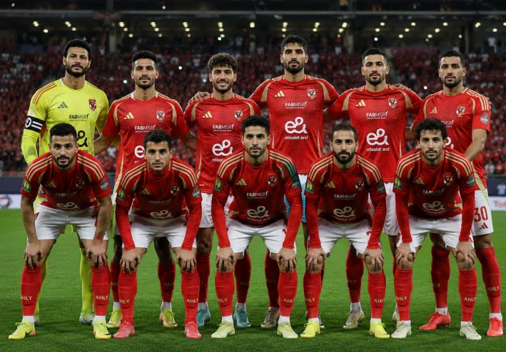 الأهلي في ثوبه الجديد.. هل يقود الحسين عموتة المارد الأحمر إلى عصر جديد مع صفقات سفيان بن جديدة ومنصف بقرار وأقطاي عبد الله؟