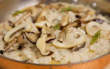 🍄🍚 ريزوتو بالفطر والكمأة | وصفة إيطالية فاخرة بنكهة غنية وقوام كريمي