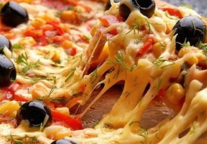 طريقه عمل بيتزا  حلوه وسهله