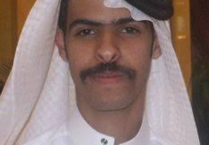 شاعر المليون علي الحارثي