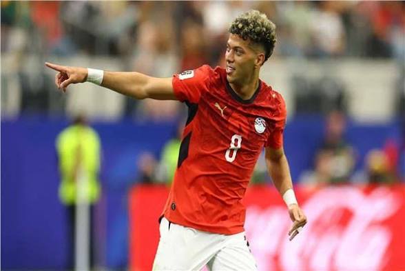صورة مقال إمام عاشور على رادار إيفرتون.. تألق نجم الأهلي مع منتخب مصر يعيد حلم الاحتراف الأوروبي